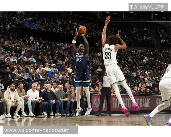 篮网官方宣布德雷克鲍威尔因右脚踝扭伤缺席本场比赛